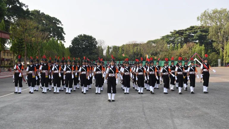 FIRST BATCH OF WOMEN MILITARY POLICE